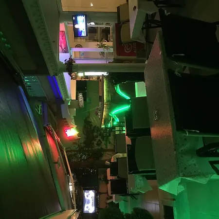 מלון Dm