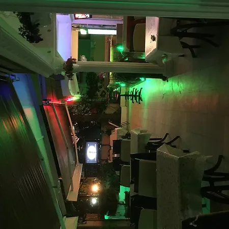 酒店 Dm *